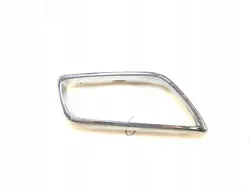 Kia Xceed Pakoputken koriste OEM AKQ1563 Oikea Taka