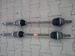 Mercedes ML W166 framaxel höger halvaxel OEM A1663301501