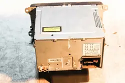 Käytetty VW CD-vaihtaja OEM 1K0035186AD Golf V