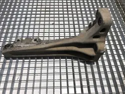 Soporte de montaje catalizador OEM 21639760