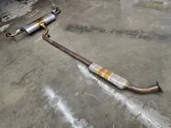 Lynk & Co 01 Pakoputken vaimennin OEM 889080158