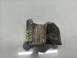 Moottorin kiinnike VW Transporter T5 2.5 TDI OEM