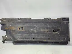 Audi Q3 Lift 8U Alustasuojus Vasen OEM 8U0825207