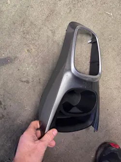 Toyota Yaris III Tunnel OEM 256032 - Begagnad Del