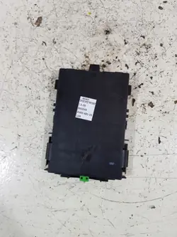 Module de Verrouillage Central Volvo XC60 I OEM 30682115