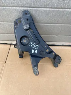 Volvo OE Framskärm Stöd Höger 31447898