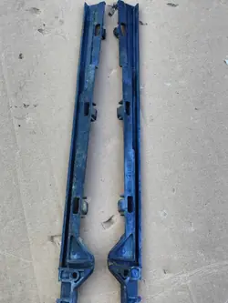 Mercedes W124 ohjauskiinnike OEM 1247820231/1247820131