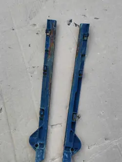 Support de guide Mercedes W124 OEM 1247820231/1247820131