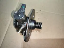 Brandstofinjectiepomp BMW F30 F32 F36 2.0 B 8604229