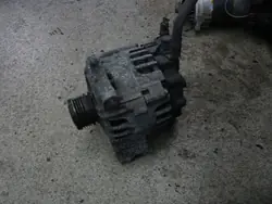 Vaihtovirtageneraattori Mercedes-Benz A2661540902