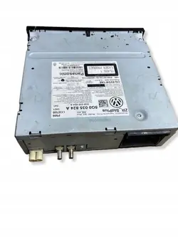 Radio Volkswagen OEM 5G0035824A Usado