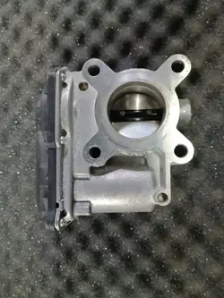 Corps de papillon Renault Dacia 0.9 1.2 TCE Clio Logan OEM