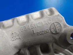 Motorsteun links OEM 68451121AC voor Wrangler 4xe