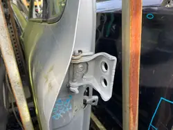PEUGEOT 307 EZRC Paumelle Porte Avant Droite OEM
