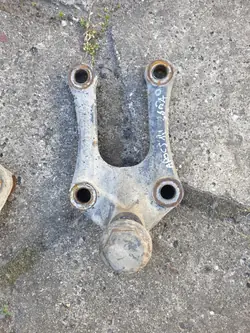 Perävaunu-akselin vaimennintuki OEM 9603260778