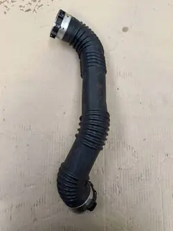 Mercedes ilmaputki OEM A1775202800 GLA 250e:lle