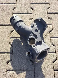 Waterpomp elleboogbasis OEM 20527991 voor Volvo FH FM 13