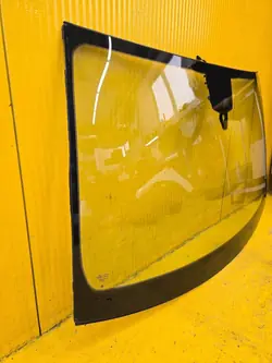 Pare-brise avant Porsche Macan 95B OEM d'occasion