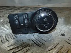 Opel Insignia Kytkin OEM AM-360782 - Käytetty