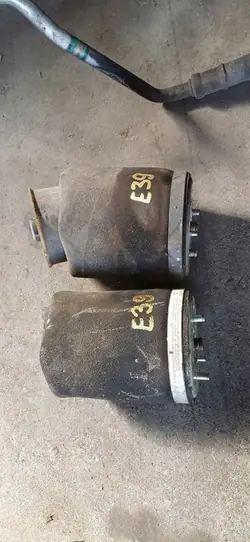 BMW E39 Luftfjäder NIVO Bakre Vänster 1094613