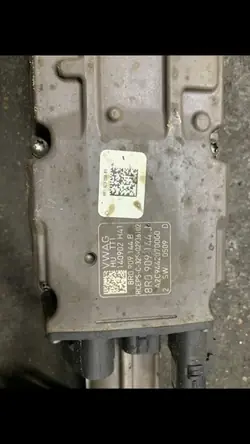 Ohjaustehostin AUDI Q5 8R0909144J