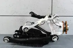 BMW 5 G30 Mozzo Posteriore Destro con Bracci di Controllo