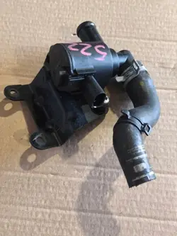 Pompe à eau auxiliaire VW Audi Skoda 5Q0906457K