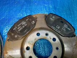 Disques et plaquettes frein avant OEM TARCZE KLOCKI 300mm