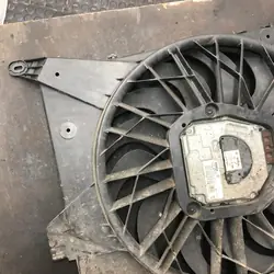 Ventilateur Volvo OEM 30723105 pour V70 II, S60 I