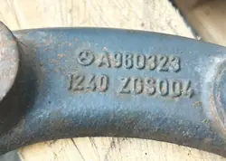 Jousituksen kiinnitys OEM A9603231240 Mercedes Actros MP4