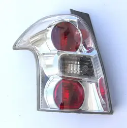 LÁMPARA TRASERA IZQUIERDA TOYOTA COROLLA VERSO 81561-0F060