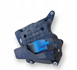 AdBlue-säiliö Audi A4 A5 B9 OEM 8W0131878BH