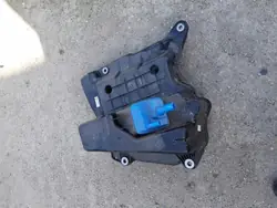 AdBlue-tank Audi A4 A5 B9 OEM 8W0131878BH