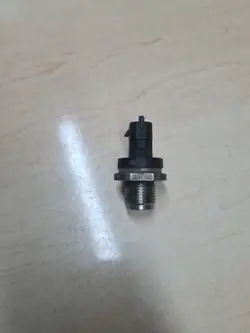 Bränsleräls Trycksensor OEM GC46-9F972 för Ford F-MAX