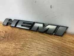 Emblème lettre HEMI OEM EMBLEMATHEMI pour Dodge Challenger