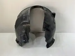 Para-lama dianteiro esquerdo FORD AM51-R16115-AF - Usado