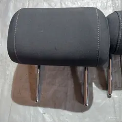 VW Passat B8 Takaistuimen Set OEM ZAGŁÓWKI TYLNE