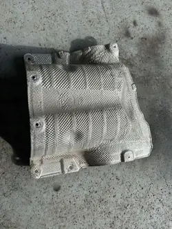 Écran thermique BMW OEM 7340963 pour moteur 2.0L