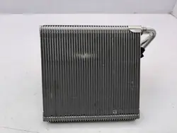 Radiateur chauffage climatisation Audi Q2 2022 OEM AMD118362