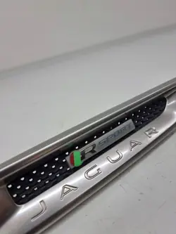 Prise d'air côté droit Jaguar F-Pace OEM HK8M280B10A