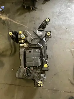 AdBlue-tank Peugeot 308 T9 SW med pump 9815111480