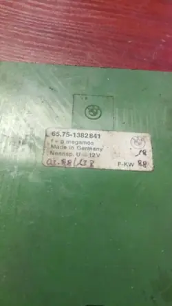 Steuergerät BMW 5 E34 OEM 1382841 - Gebraucht