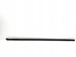 Takaikkunan tiiviste oikea puoli OEM 31845555 Volvo XC90