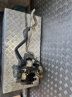 Webasto-värmare Land Rover Discovery 4 OEM AH22-70G308-AD