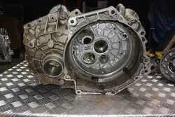 DSG DQ250 Vaihteiston Kotelo OEM 02E301107 R