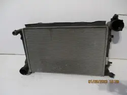 Kühler Motor Kühlung OEM 1K0145803H Gebraucht