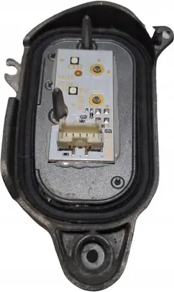 Módulo DRL LED Audi Q5 8R0 Valeo Lado Direito 8R0941476A