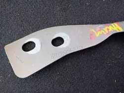 Support d'aile avant droit OEM 625B40078R