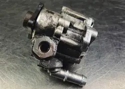 Pompe de direction assistée Renault OE OEM 111/007 - Occasion