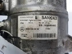 Compresseur de Climatisation Mercedes C W205 4MATIC A0008300202